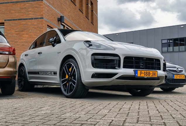 Porsche Cayenne Coupé Turbo S E-Hybrid