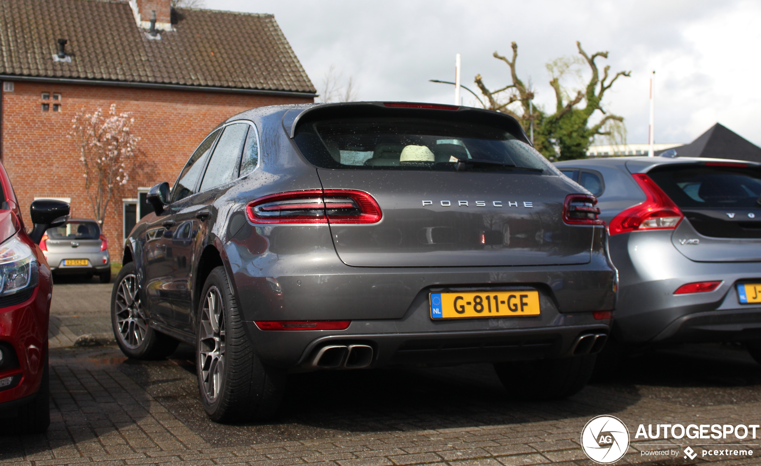 Porsche 95B Macan Turbo