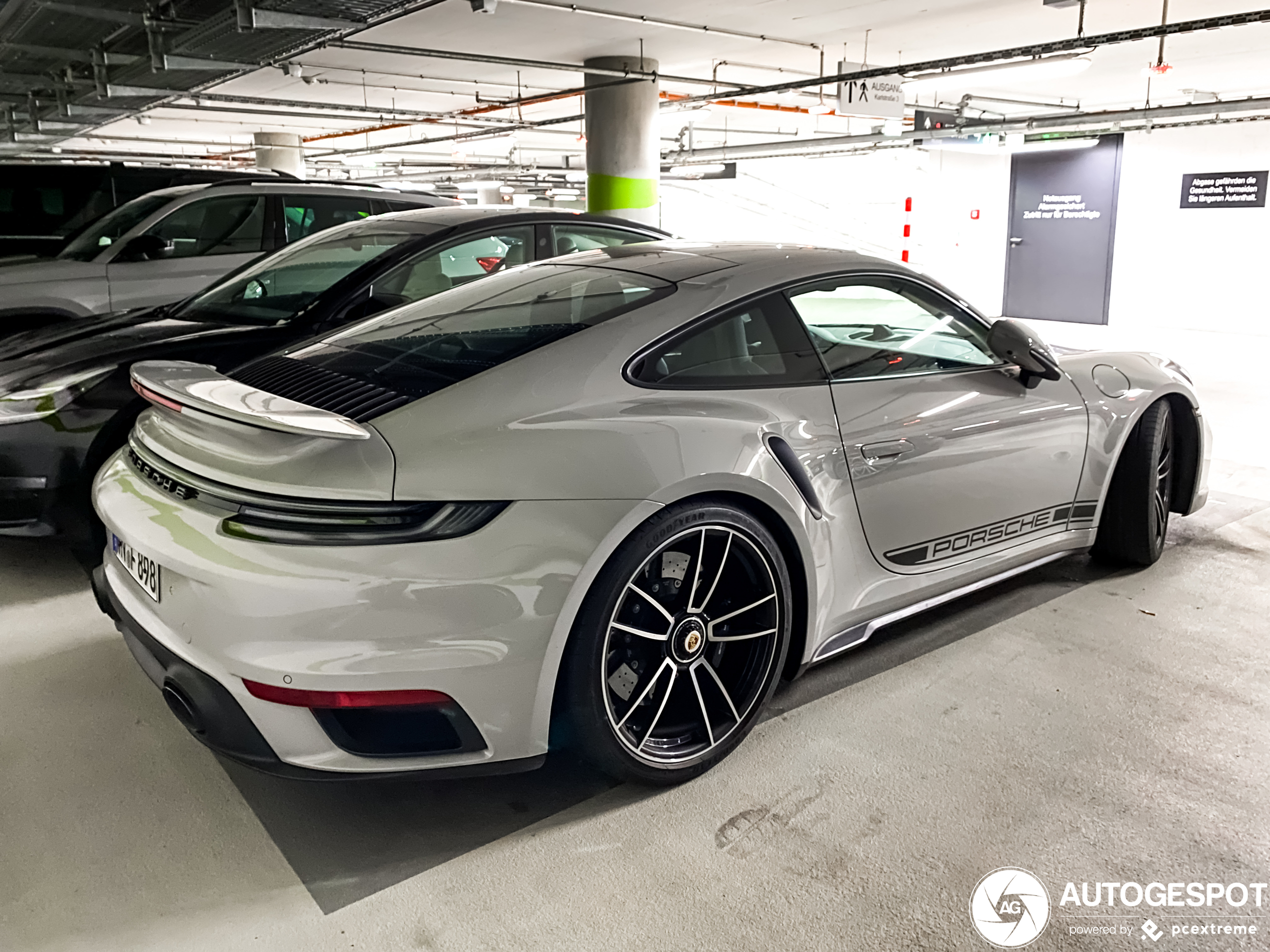 Porsche 992 Turbo S