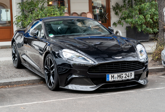 Aston Martin Vanquish 2013