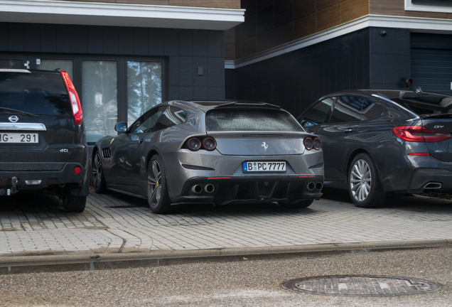 Ferrari GTC4Lusso