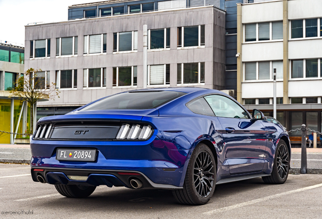 Ford Mustang GT 2015