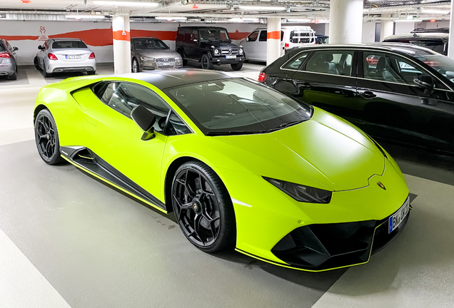 Lamborghini Huracán LP640-4 EVO