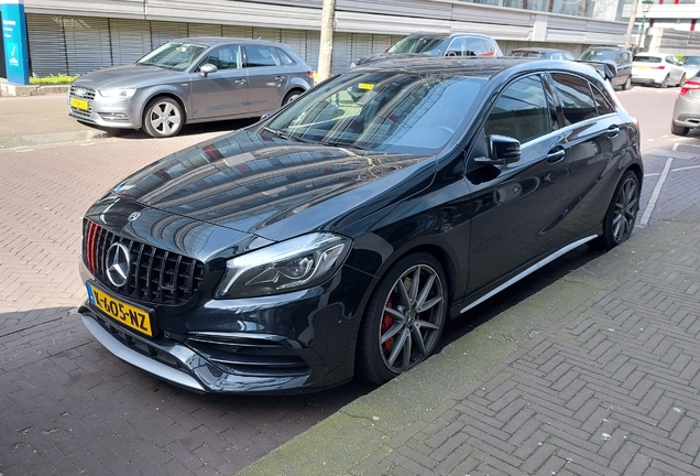 Mercedes-AMG A 45 W176 2015