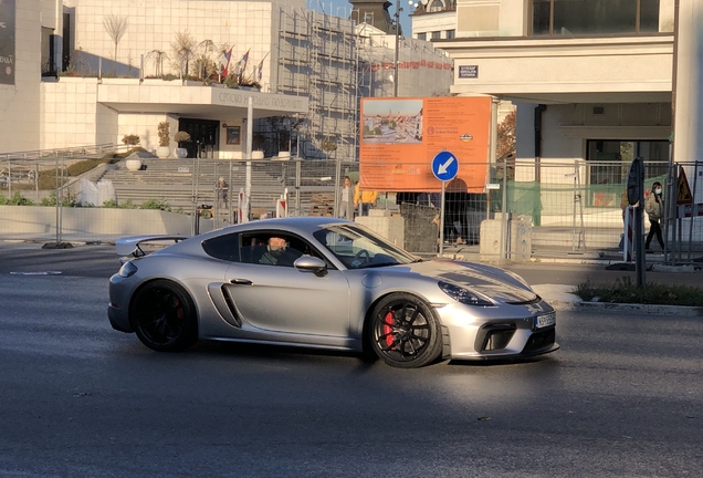 Porsche 718 Cayman GT4