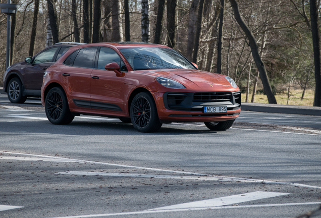 Porsche 95B Macan GTS MkIII