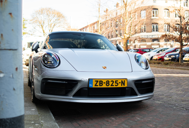 Porsche 992 Carrera 4S