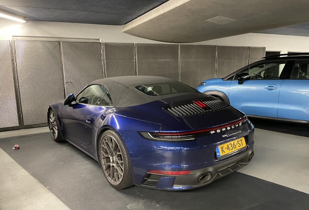 Porsche 992 Carrera 4S Cabriolet