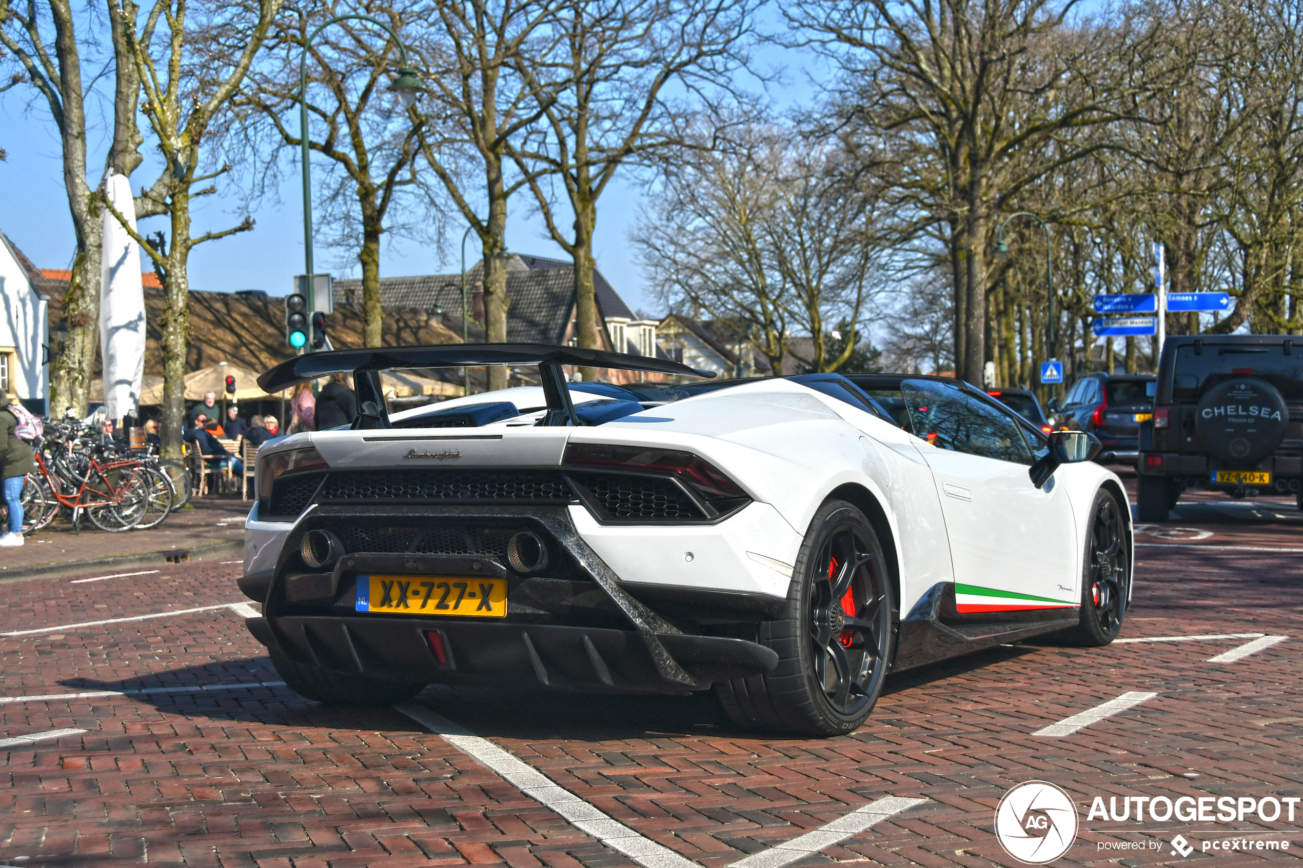 Lamborghini Huracán LP640-4 Performante Spyder