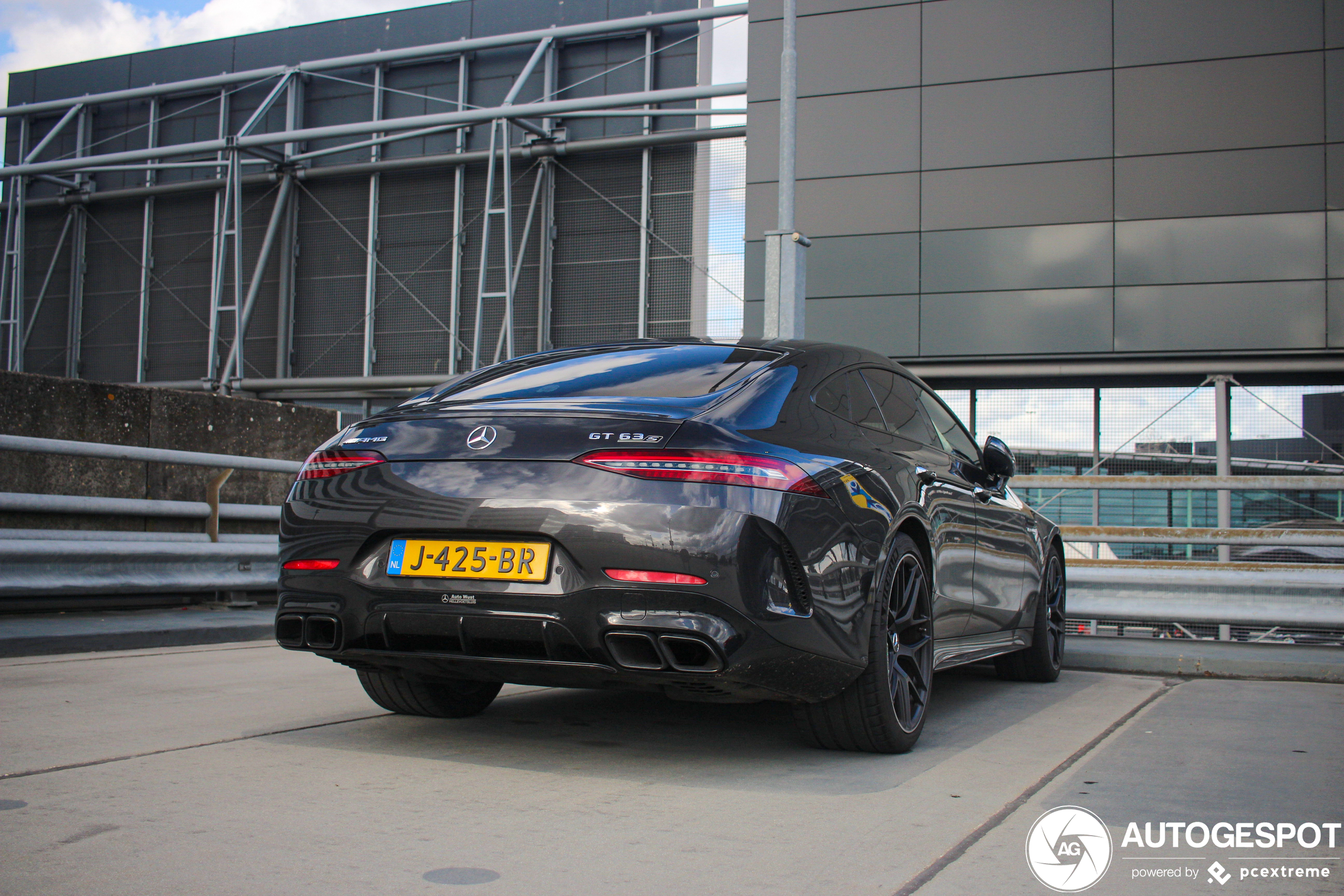 Mercedes-AMG GT 63 S X290