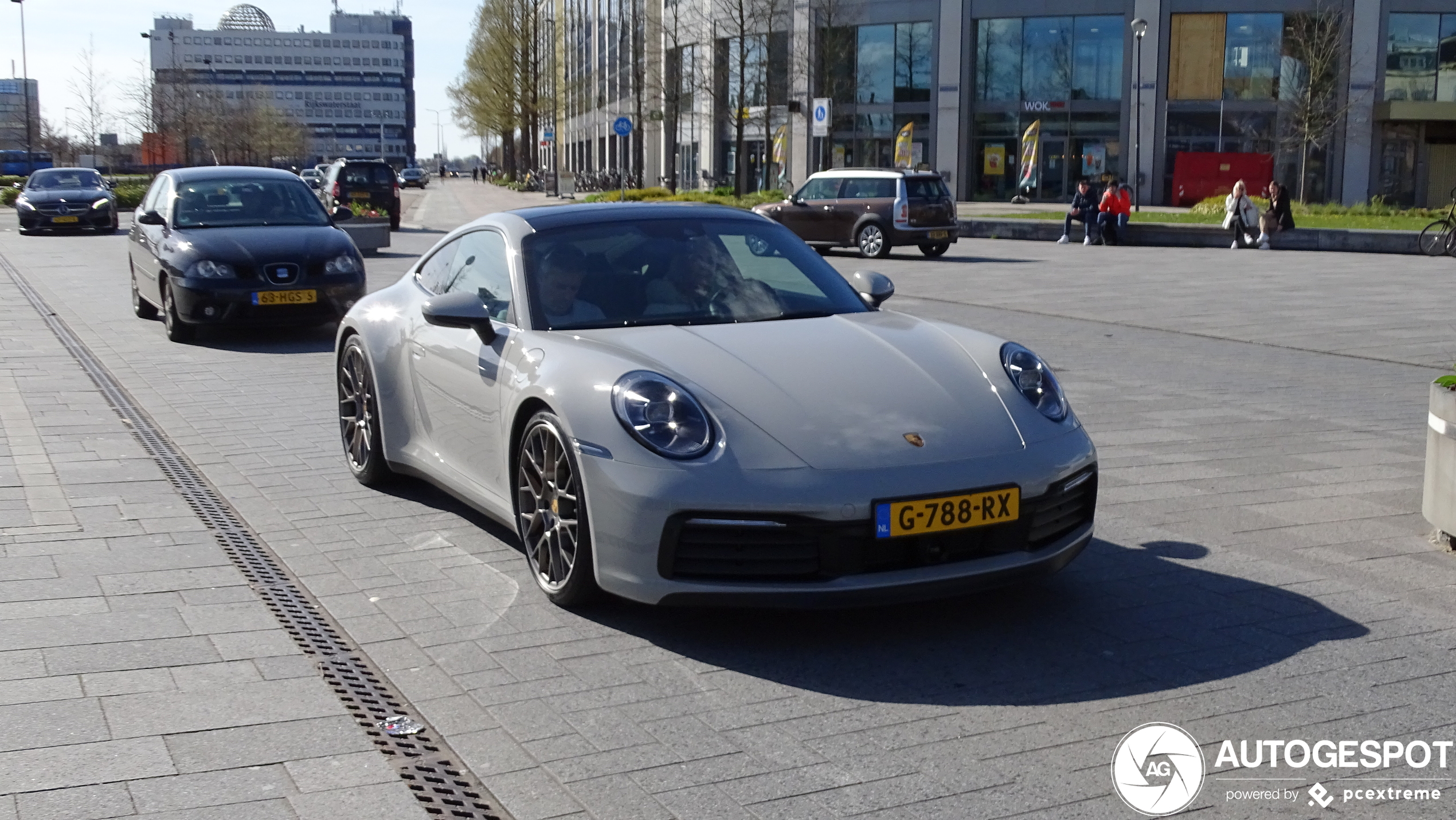 Porsche 992 Carrera 4S