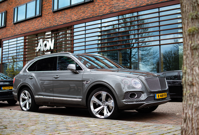 Bentley Bentayga Hybrid