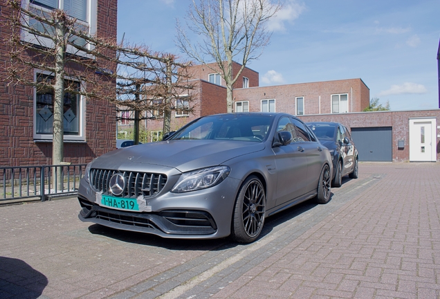 Mercedes-AMG C 63 S W205