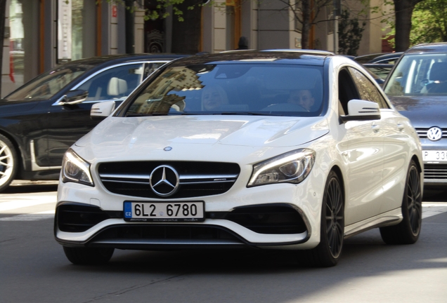 Mercedes-AMG CLA 45 C117 2017