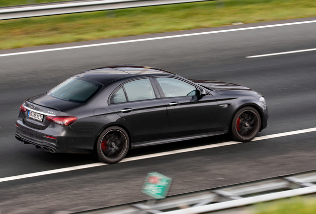 Mercedes-AMG E 63 S W213 2021