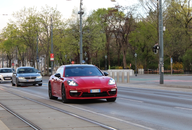 Porsche 971 Panamera GTS Sport Turismo