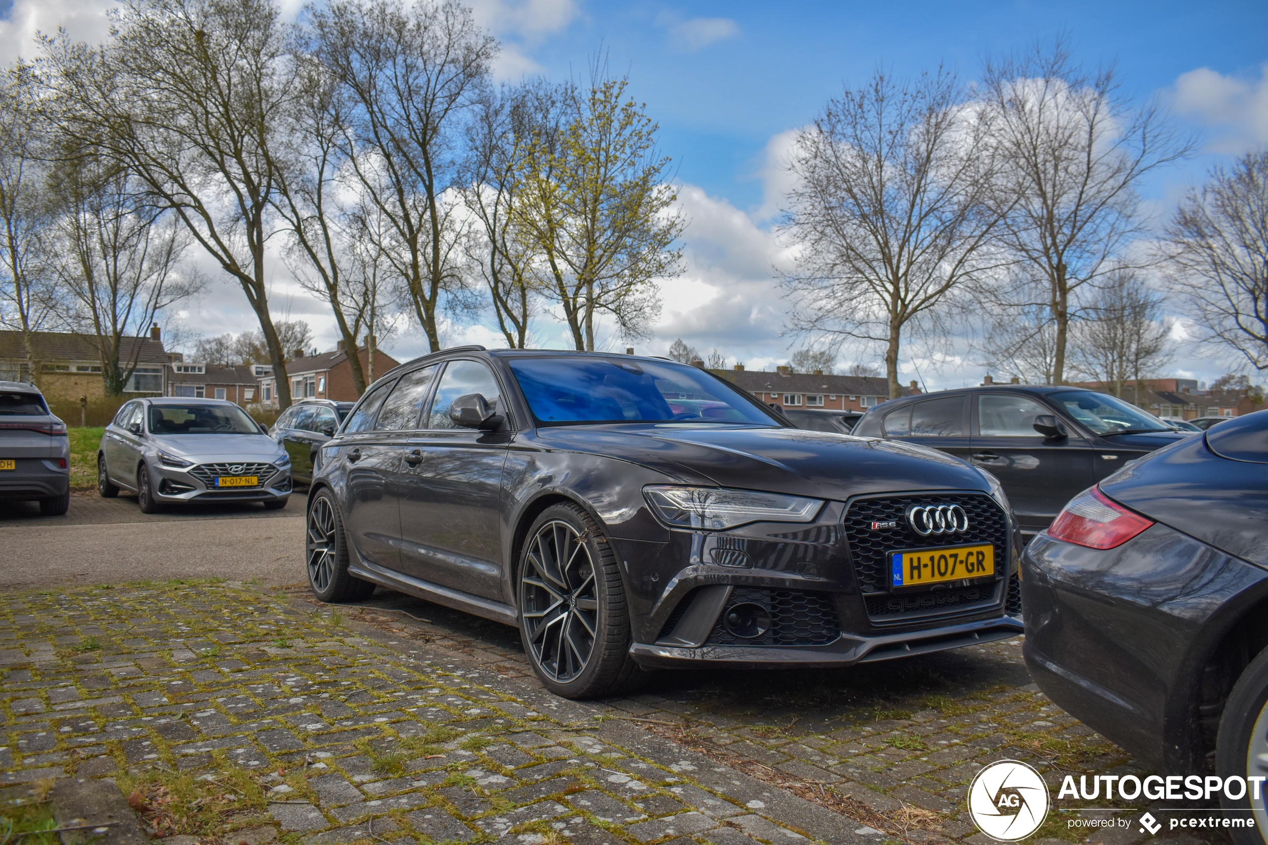 Audi RS6 Avant C7 2015