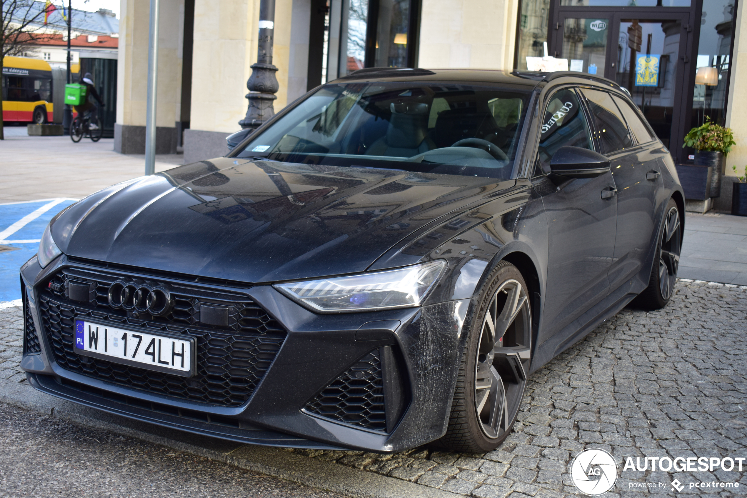 Audi RS6 Avant C8