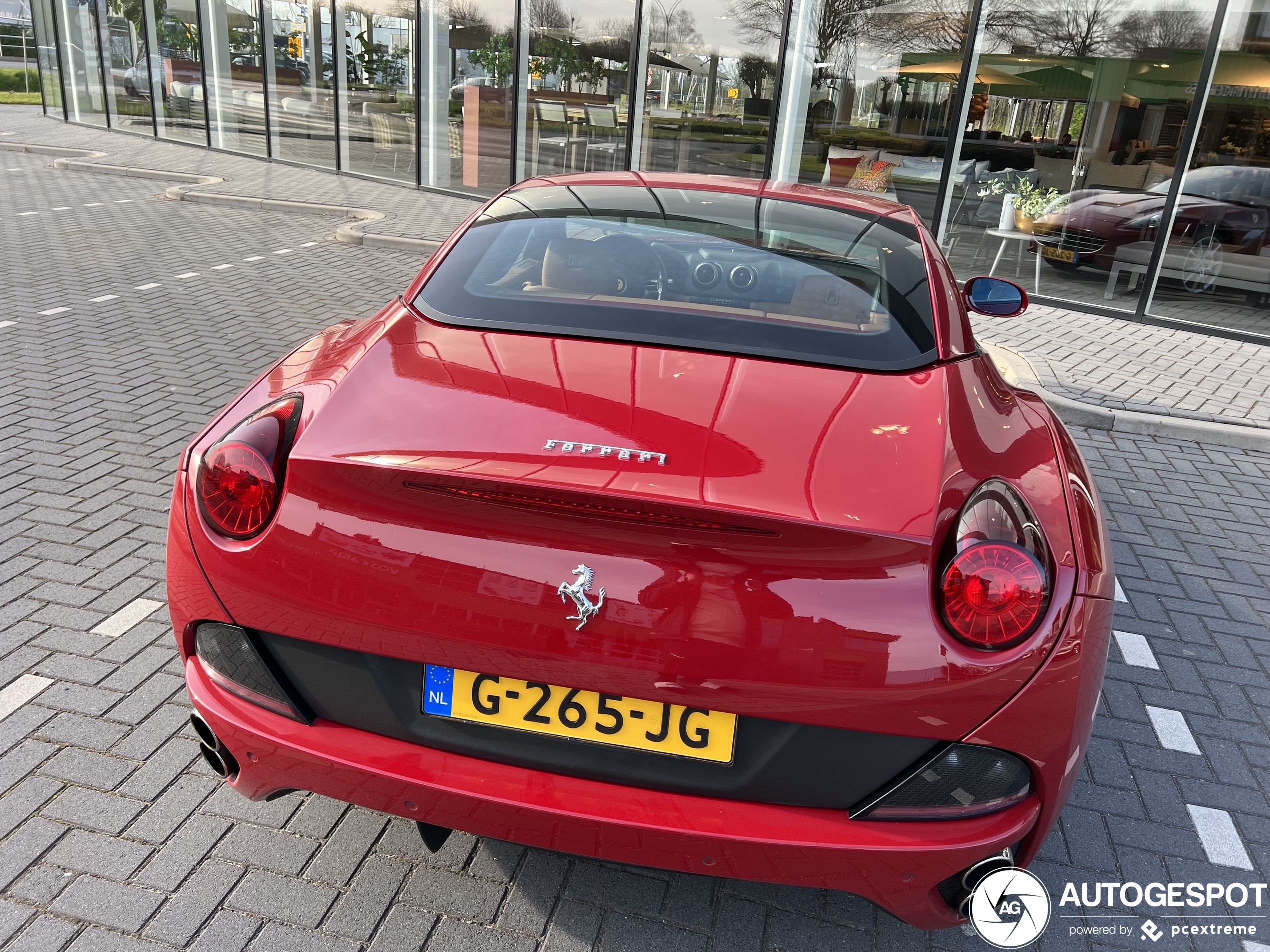 Ferrari California