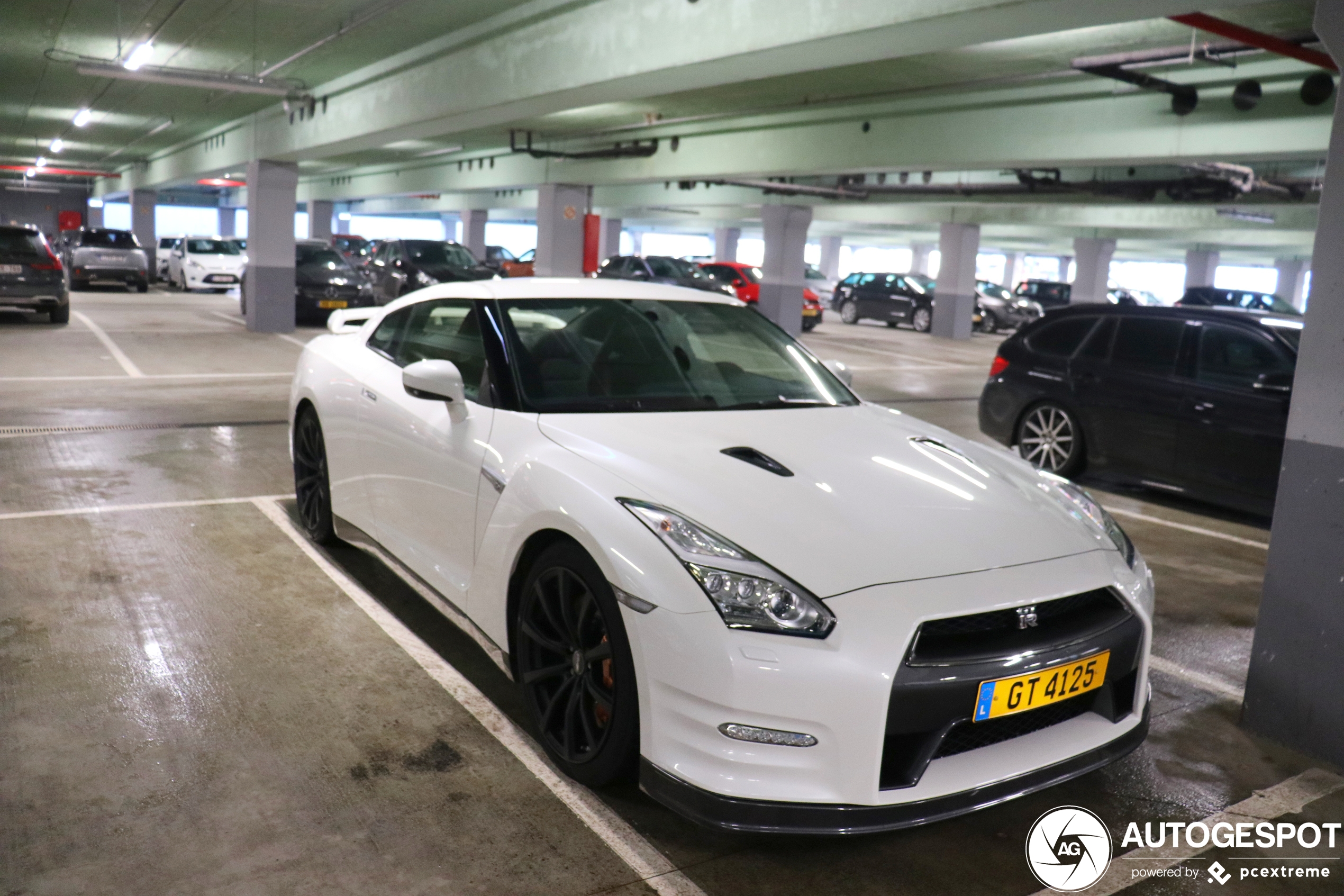 Nissan GT-R 2014