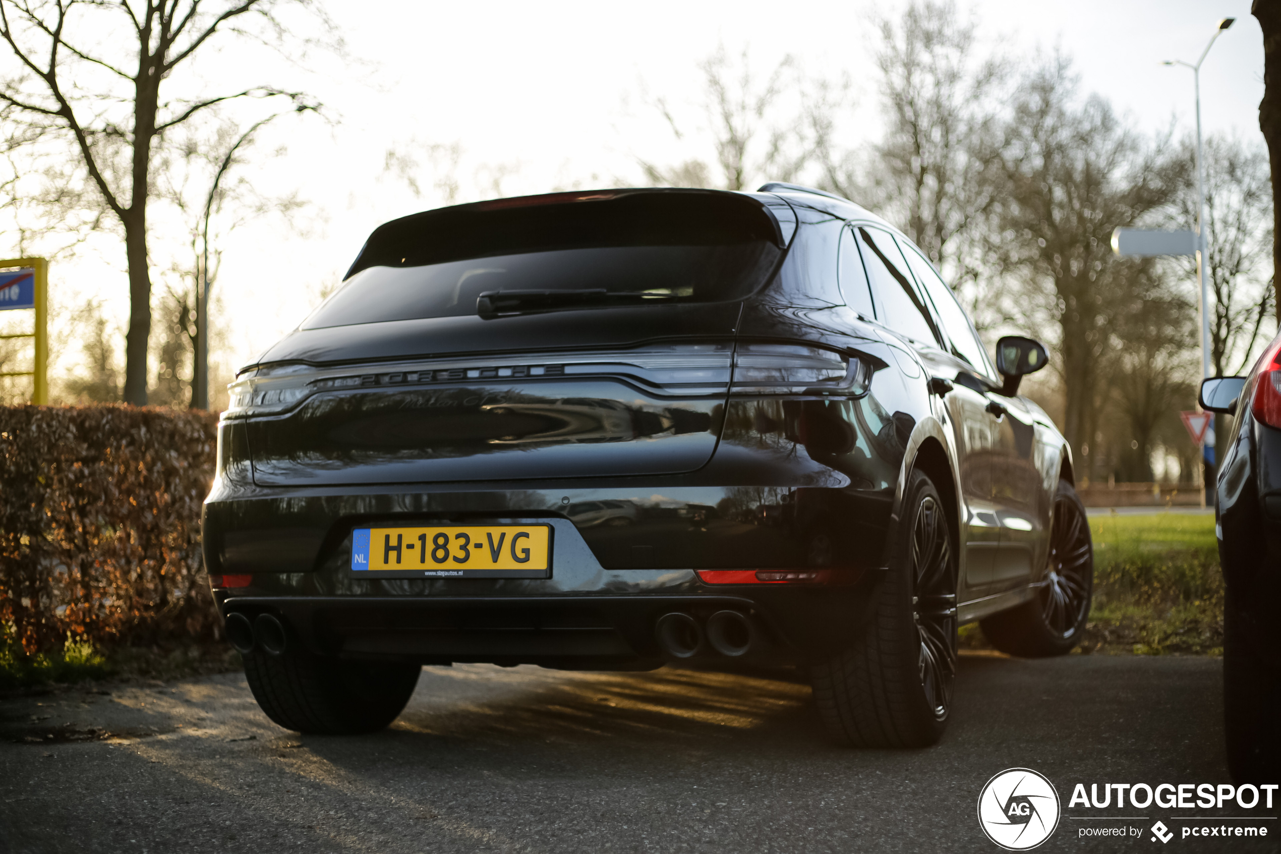 Porsche 95B Macan GTS MkII