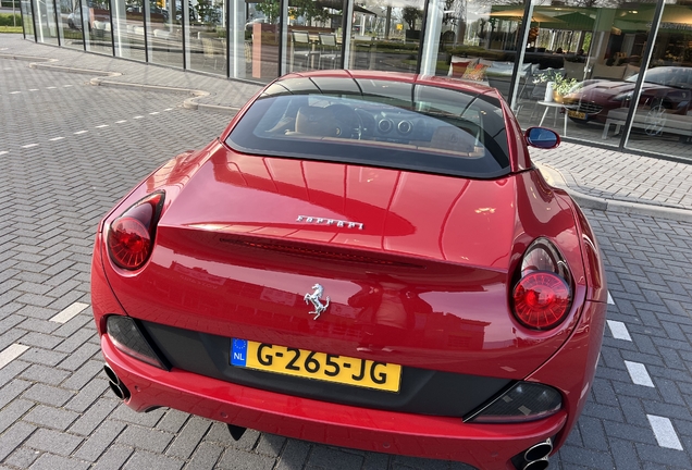 Ferrari California