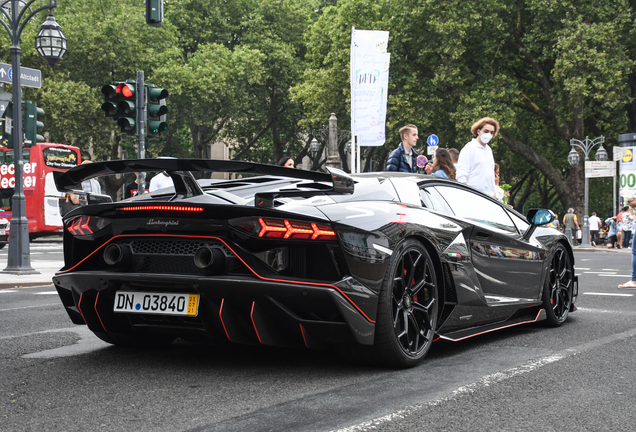 Lamborghini Aventador LP770-4 SVJ