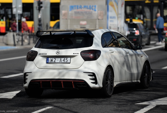 Mercedes-AMG A 45 W176 2015