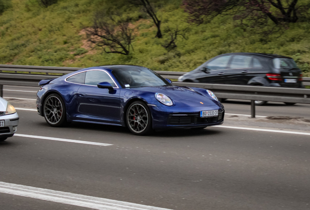 Porsche 992 Carrera 4S