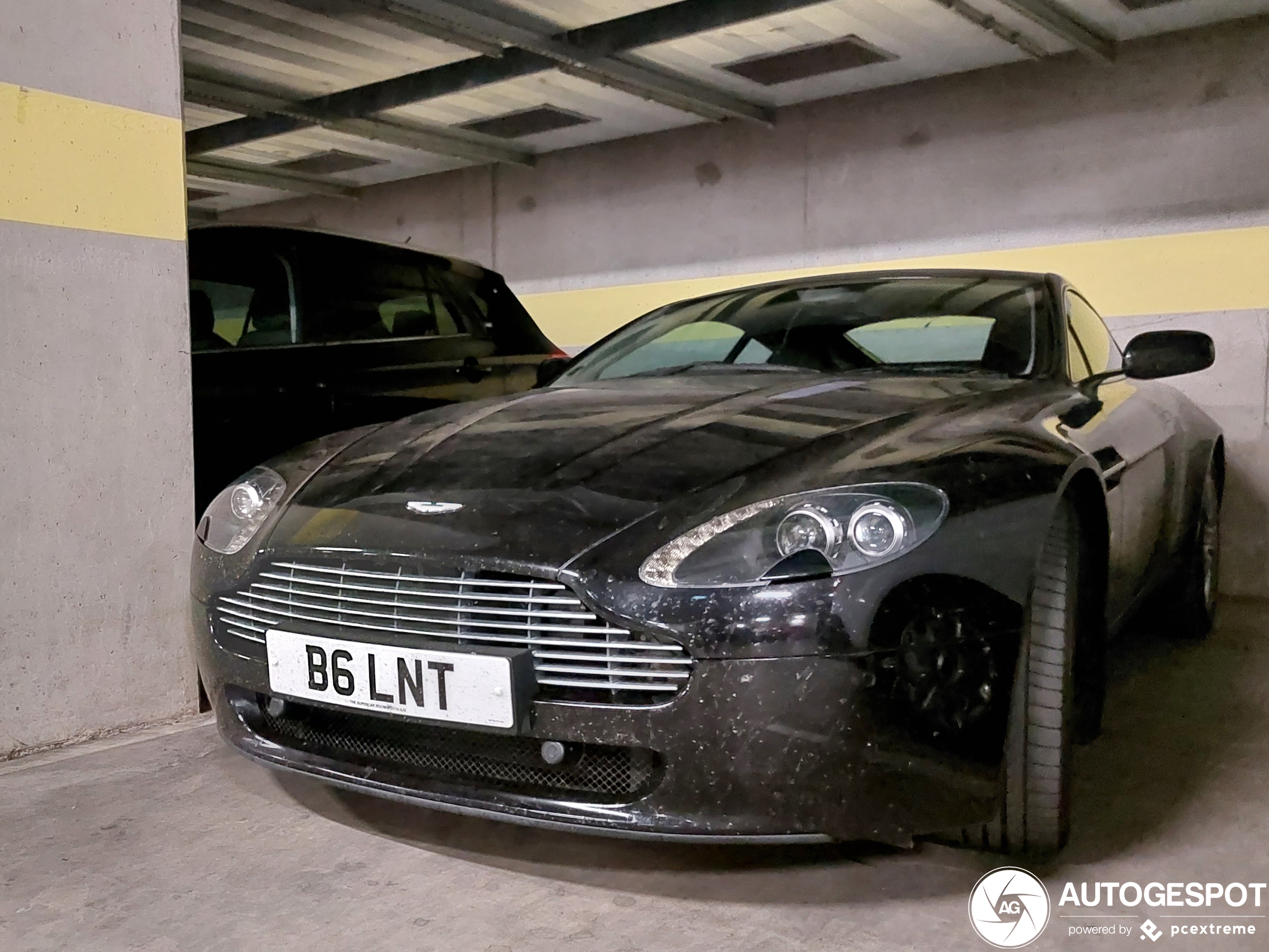 Aston Martin V8 Vantage