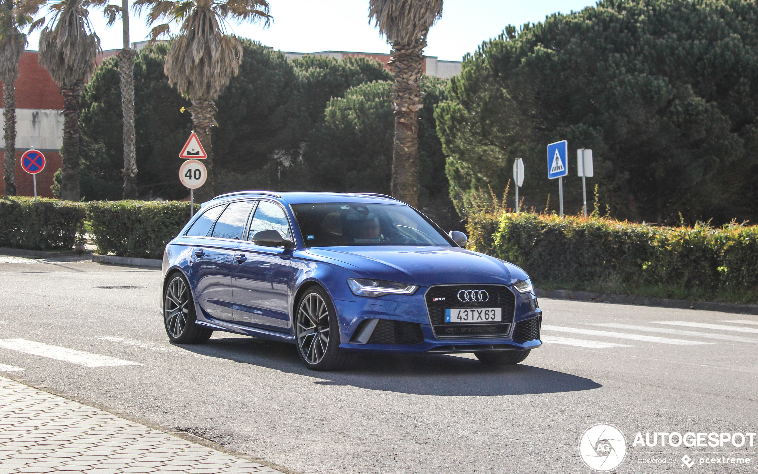 Audi RS6 Avant C7 2015