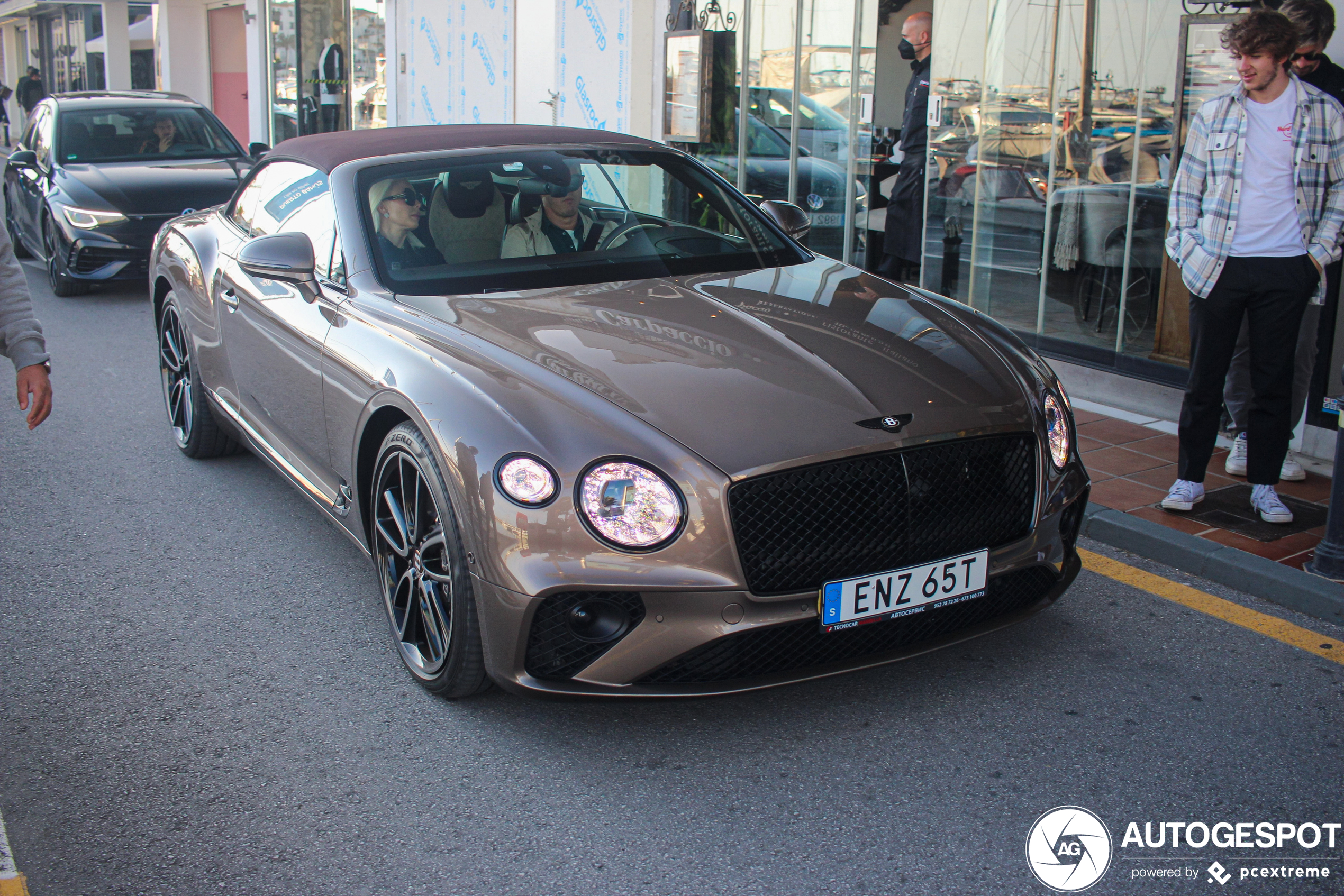 Bentley Continental GTC 2019