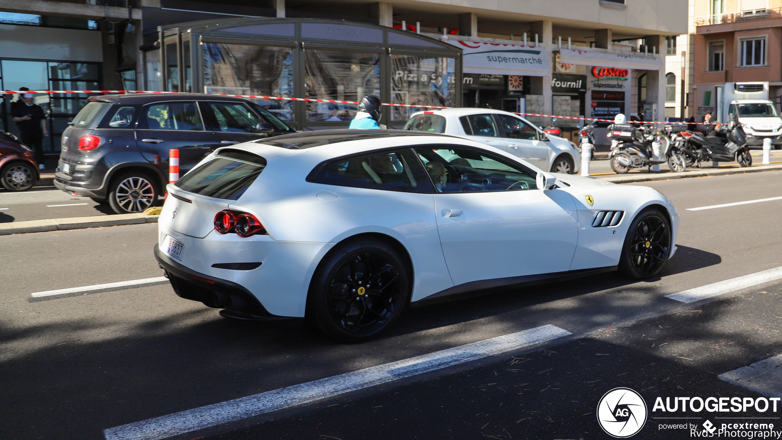 Ferrari GTC4Lusso T