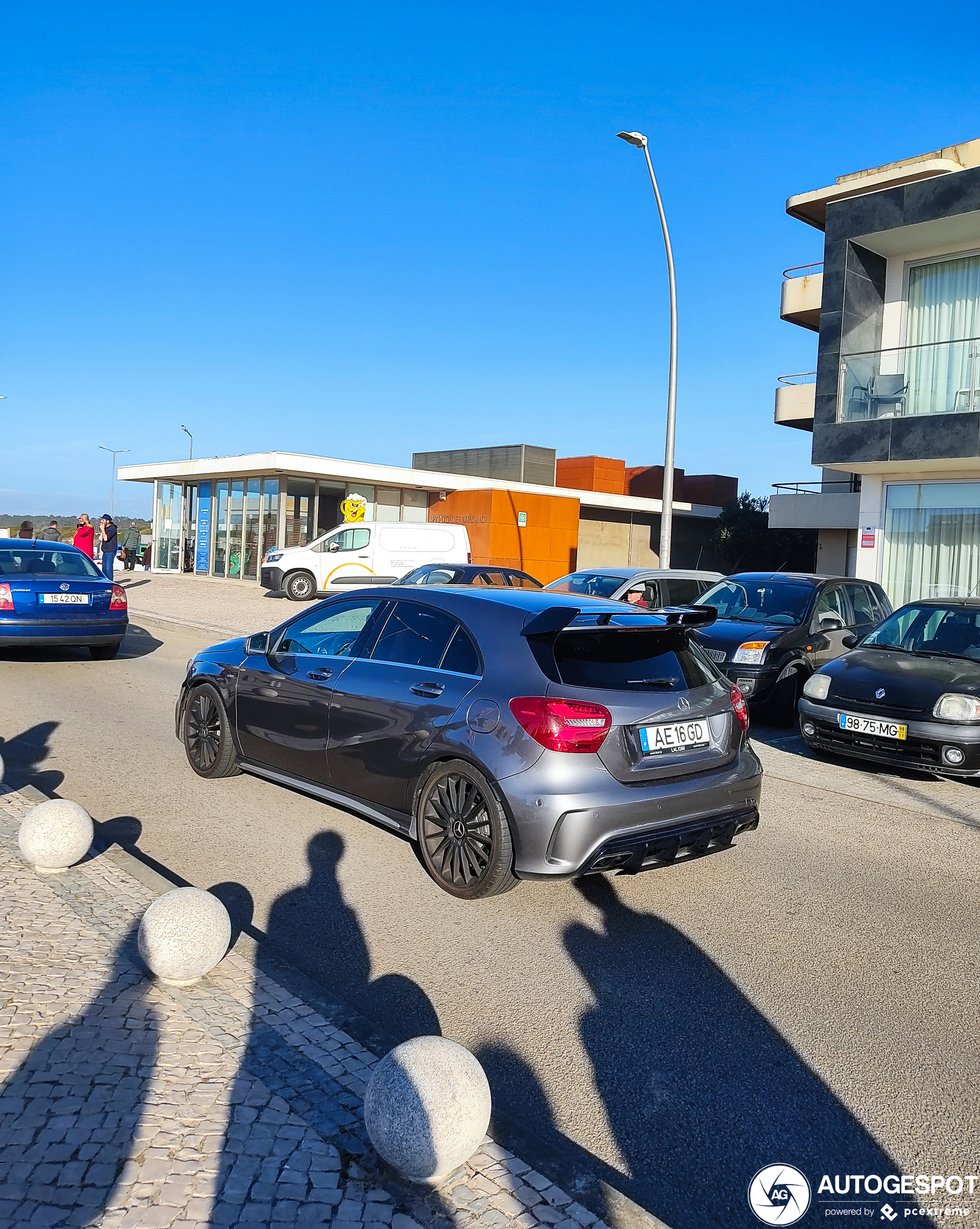 Mercedes-AMG A 45 W176 2015