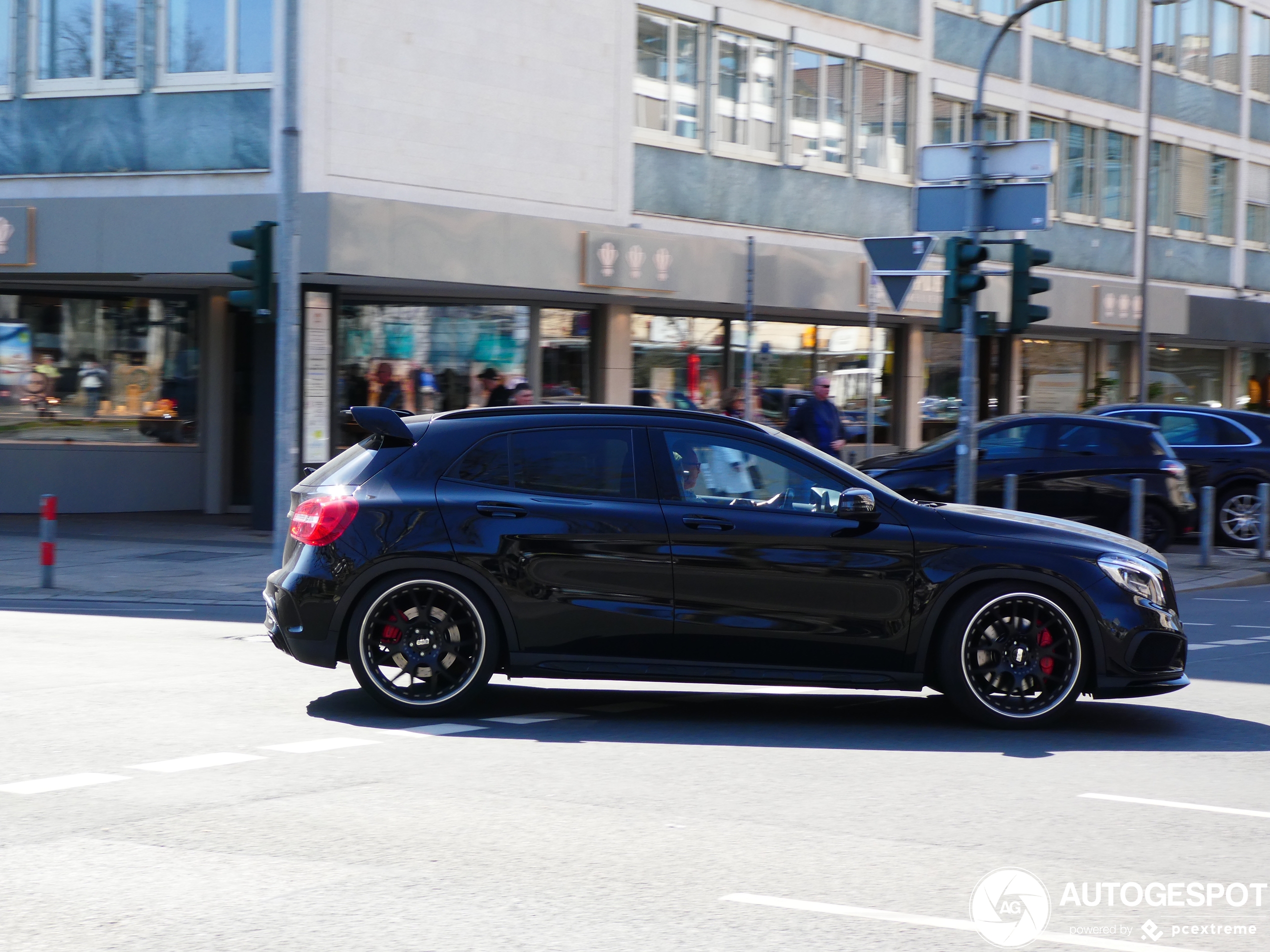 Mercedes-Benz GLA 45 AMG X156