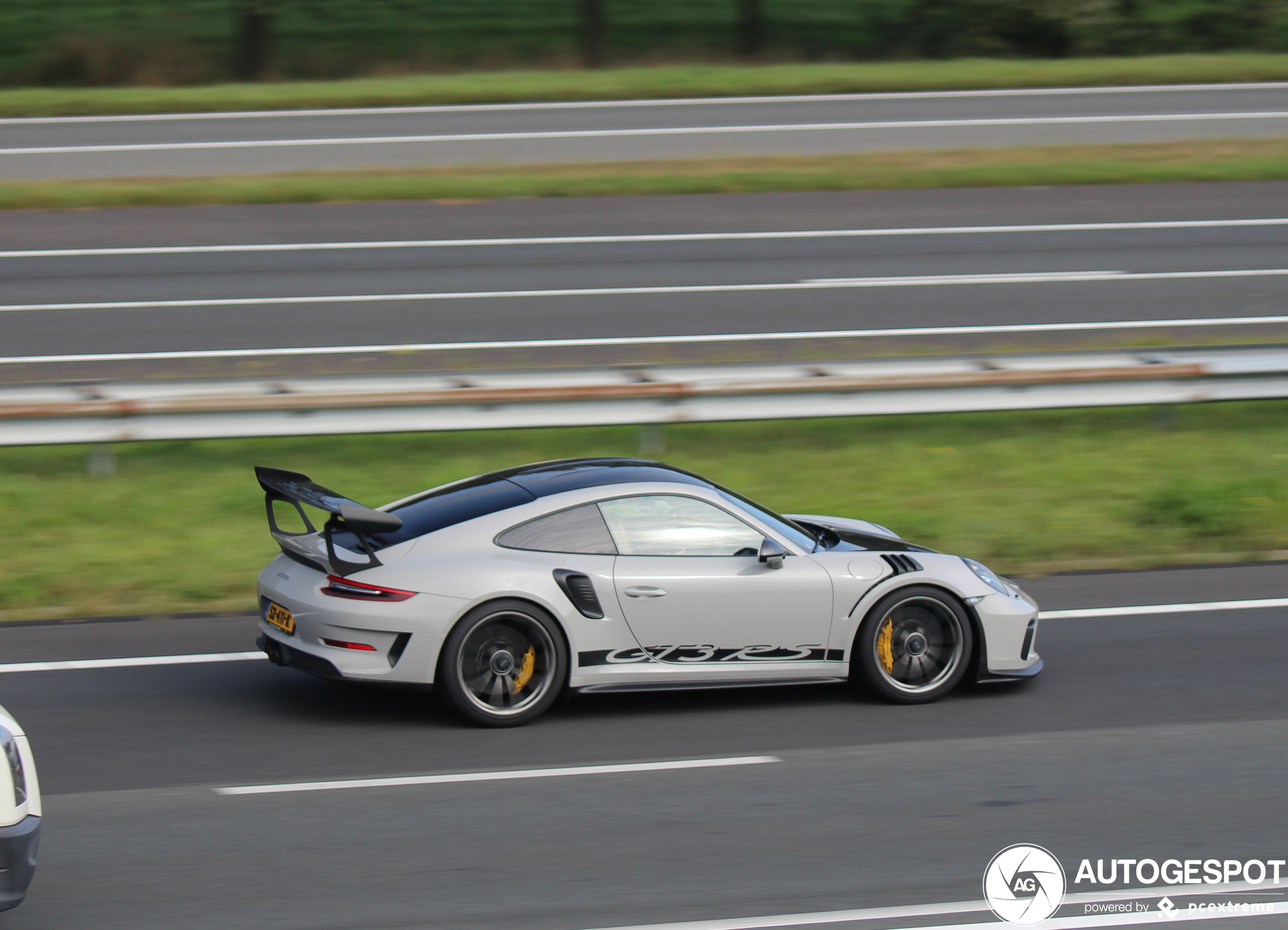 Porsche 991 GT3 RS MkII Weissach Package