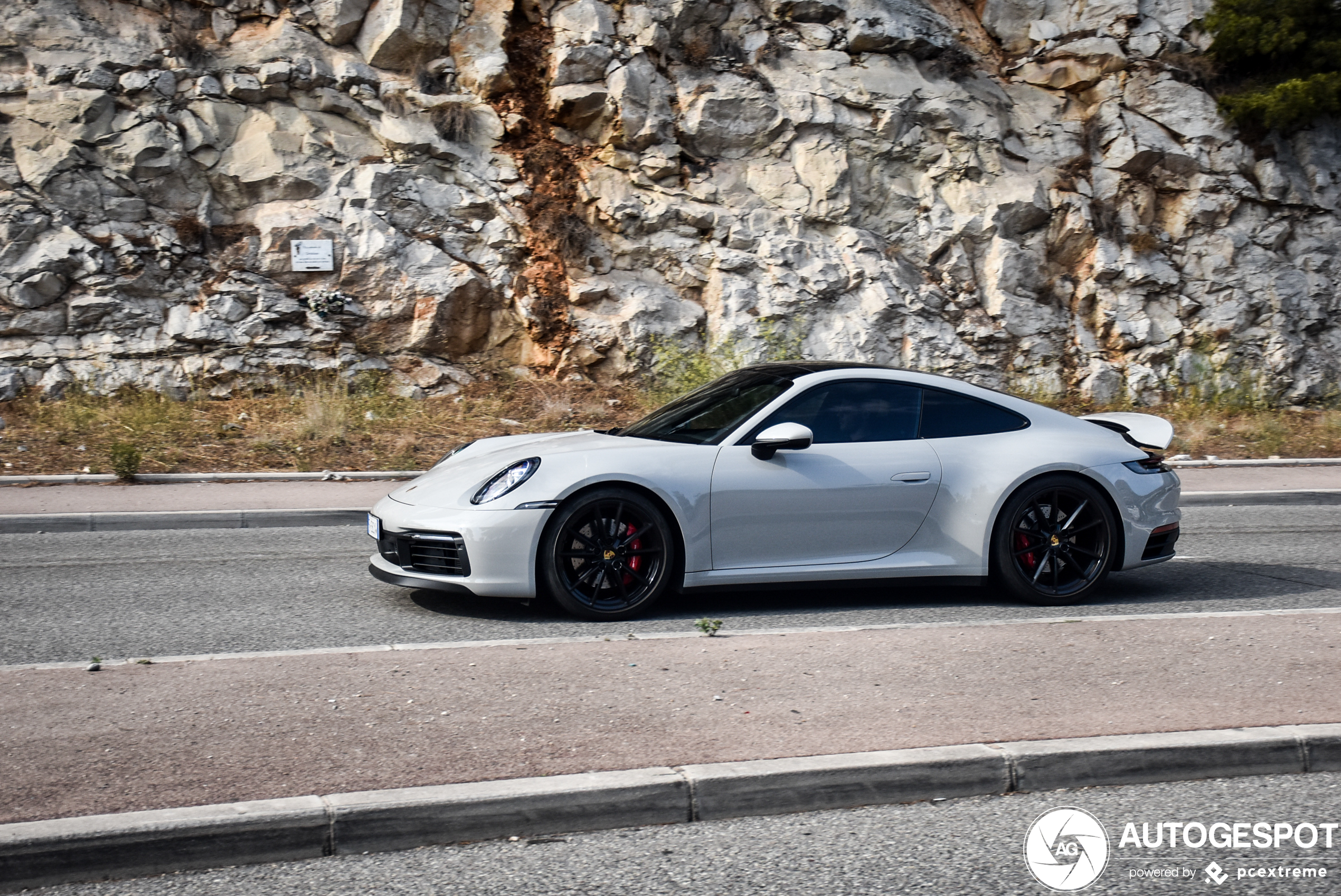 Porsche 992 Carrera 4S