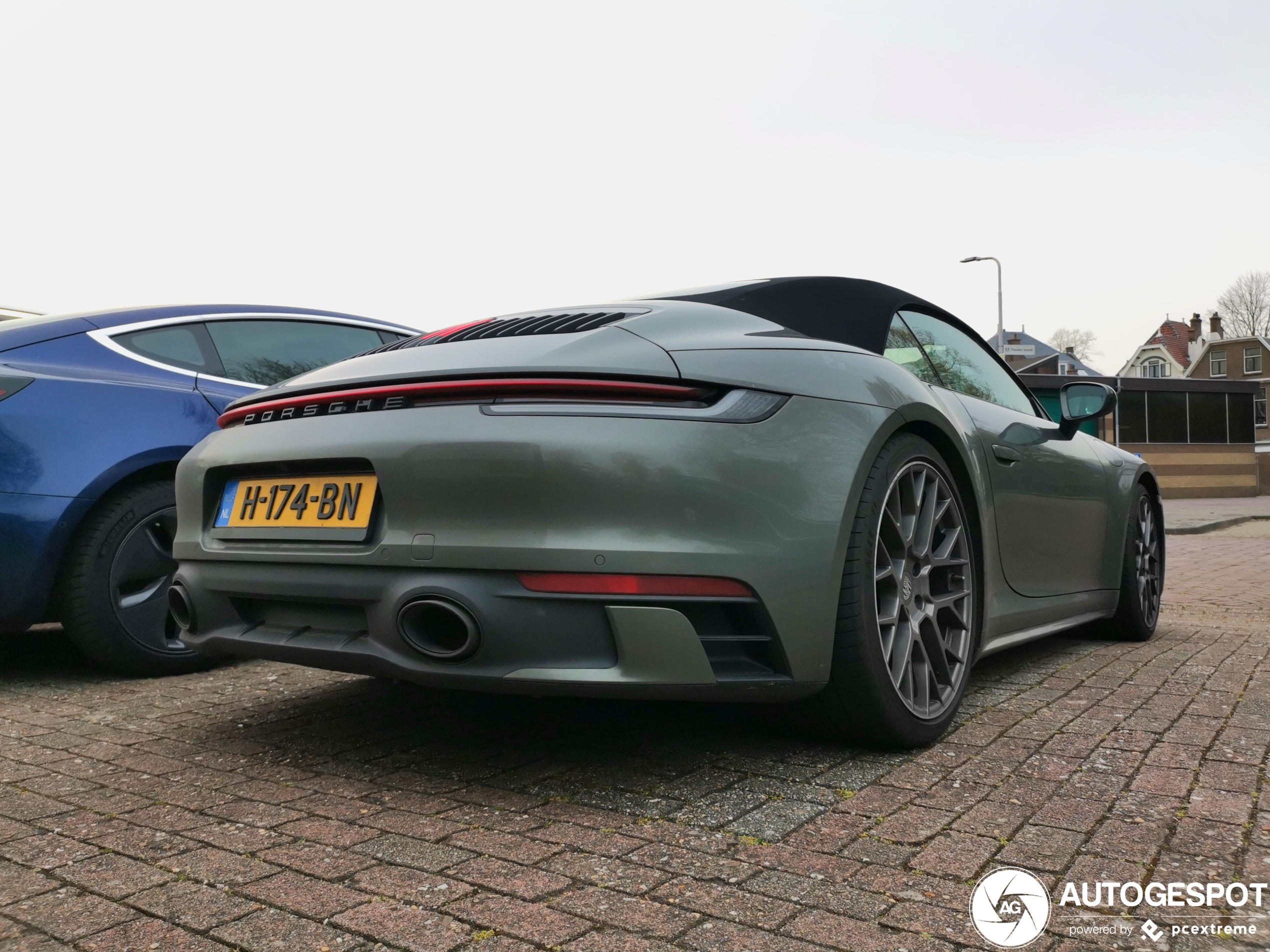 Porsche 992 Carrera 4S Cabriolet