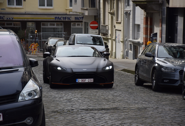 Aston Martin V8 Vantage 2018