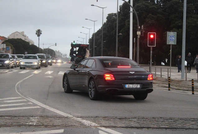 Bentley Flying Spur V8 2021