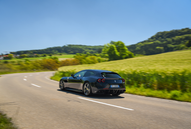 Ferrari GTC4Lusso