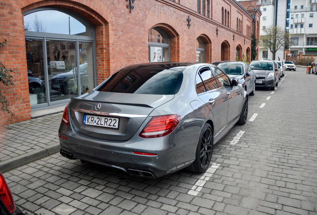 Mercedes-AMG E 63 S W213