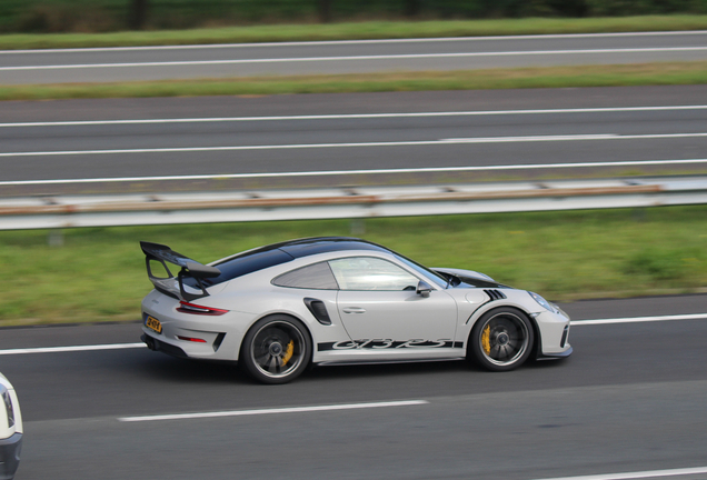 Porsche 991 GT3 RS MkII Weissach Package