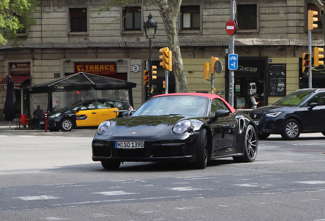 Porsche 992 Turbo S Cabriolet