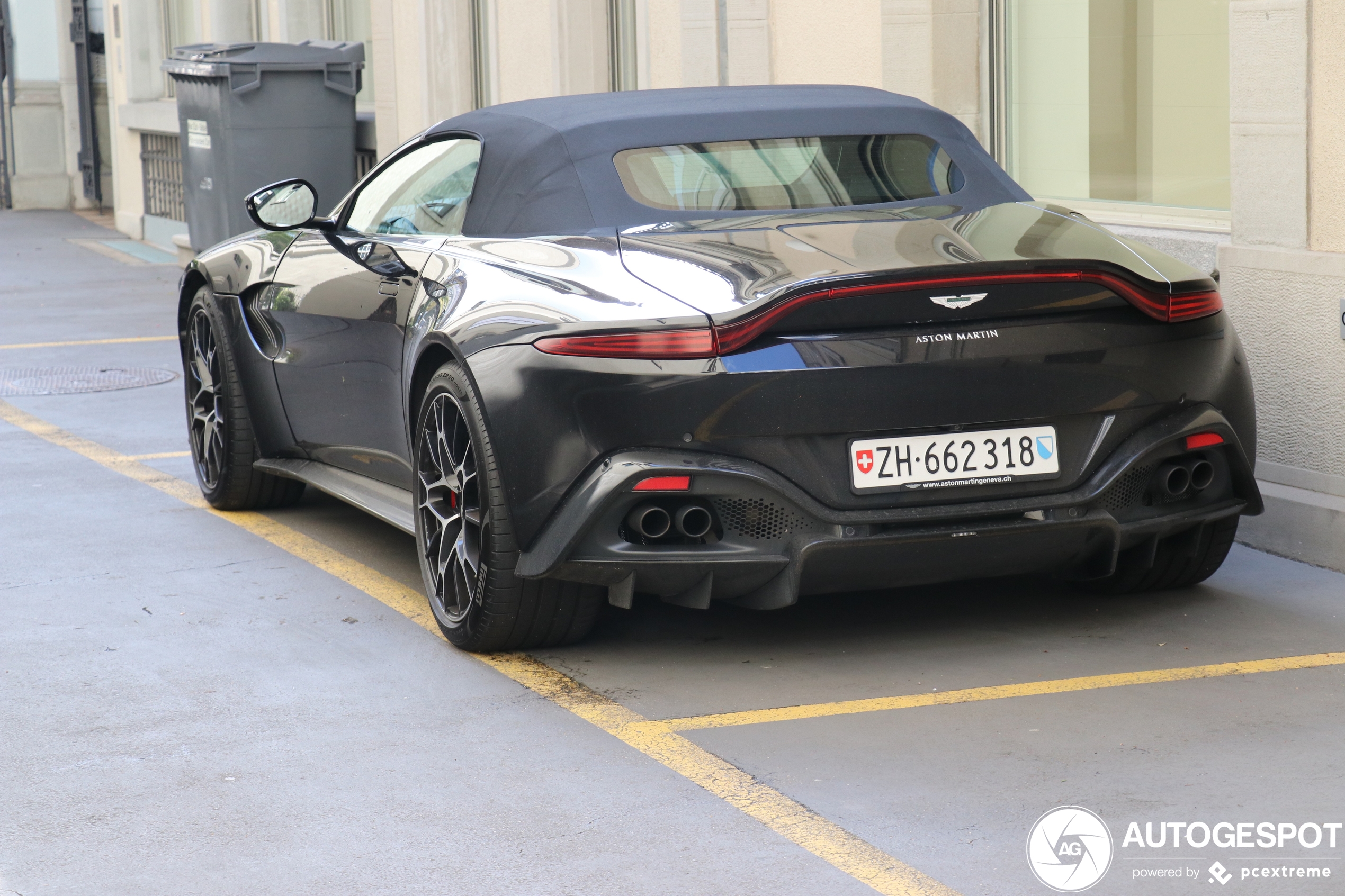 Aston Martin V8 Vantage Roadster 2020