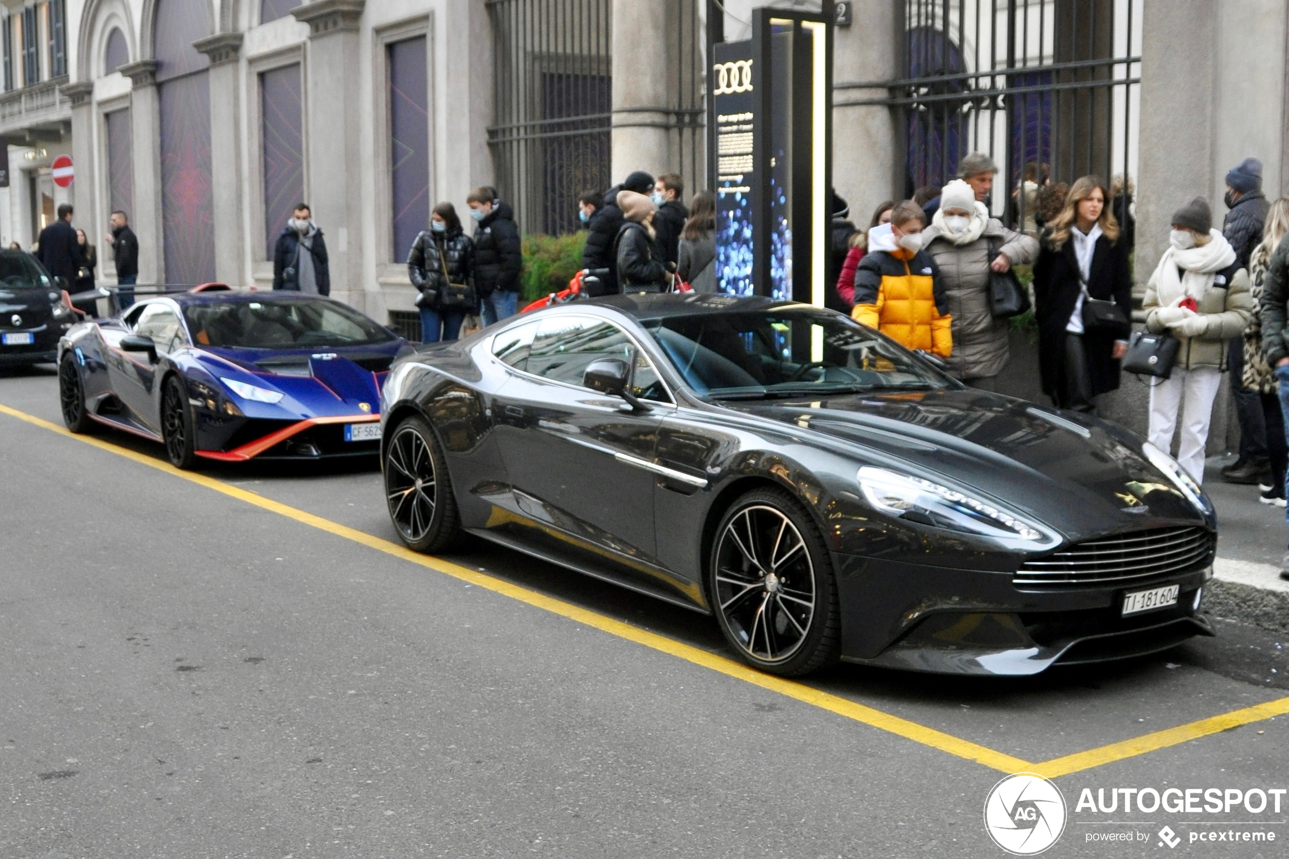 Aston Martin Vanquish 2013