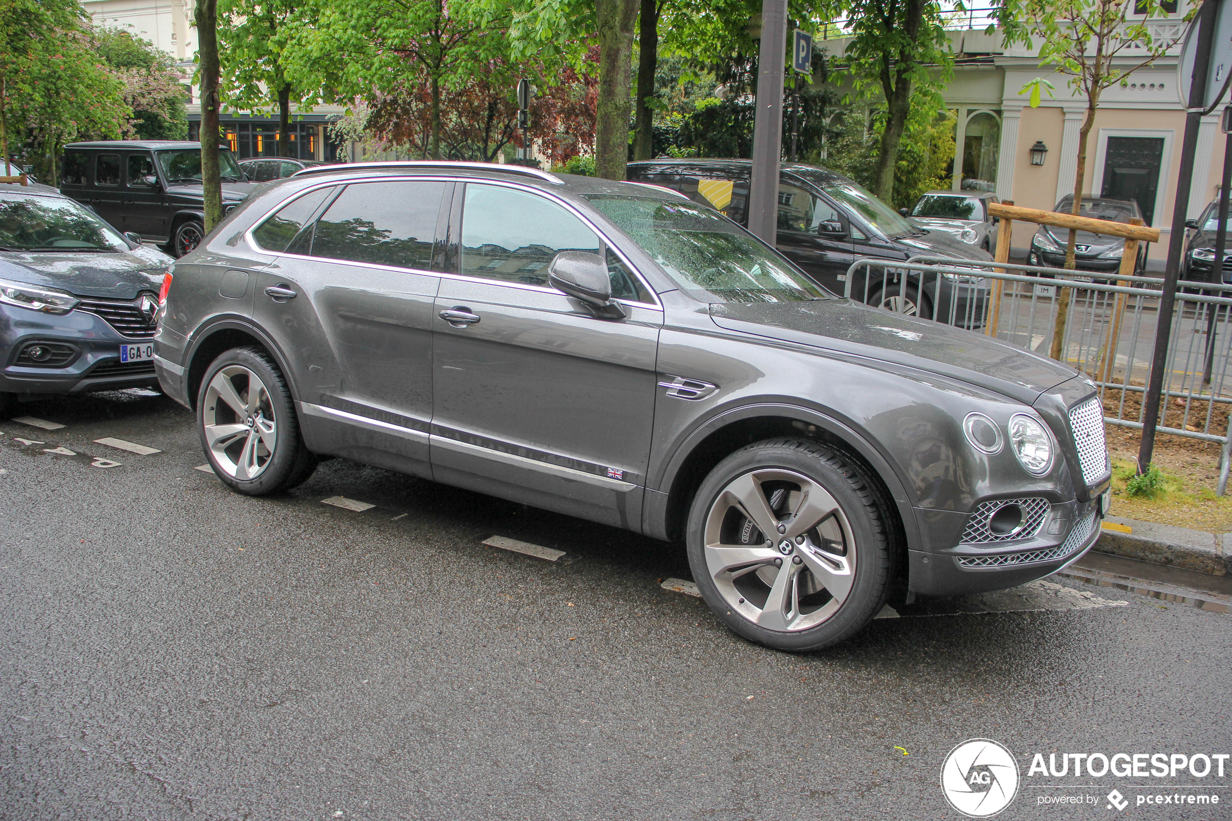 Bentley Bentayga V8