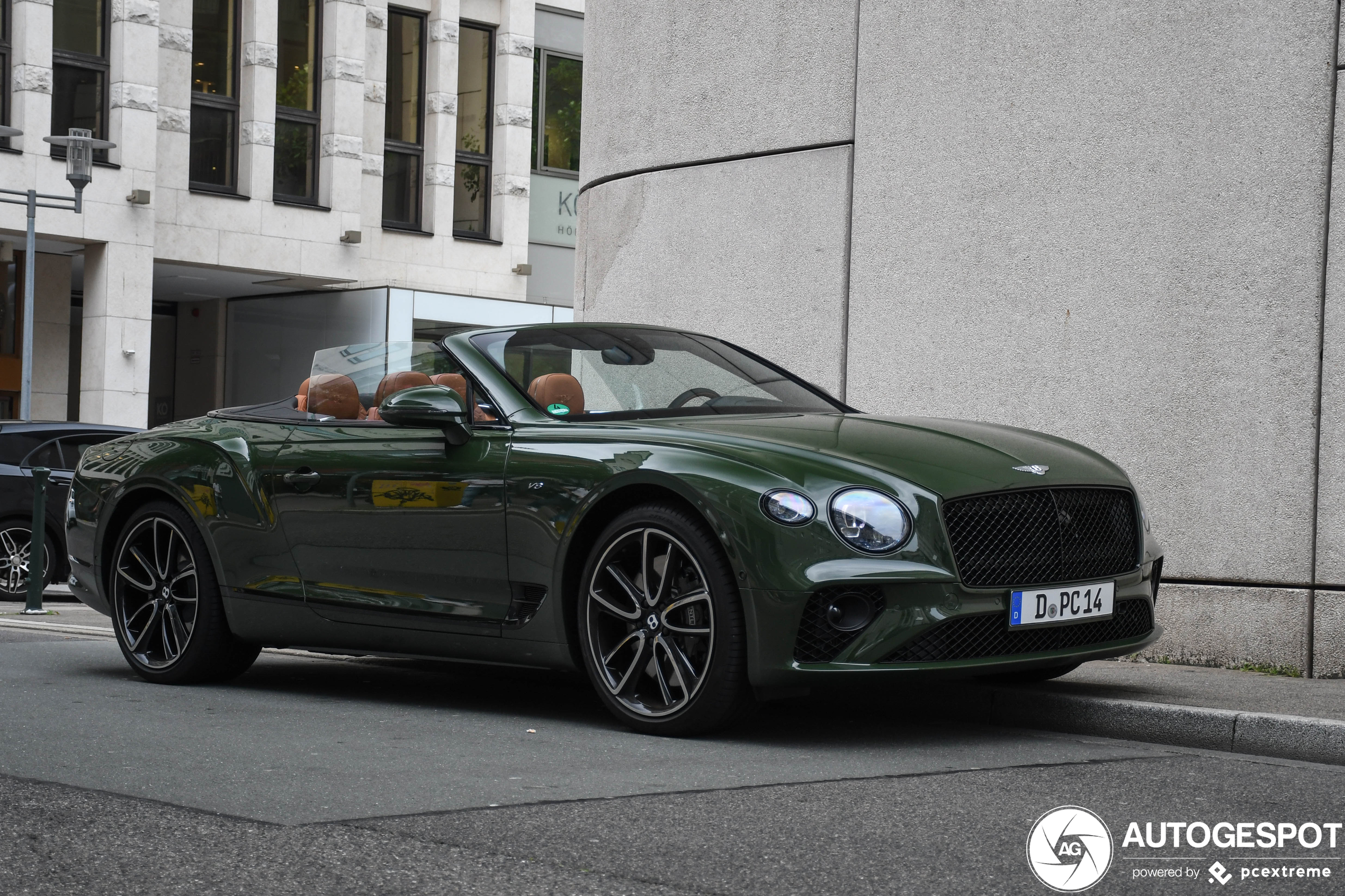 Bentley Continental GTC V8 2020