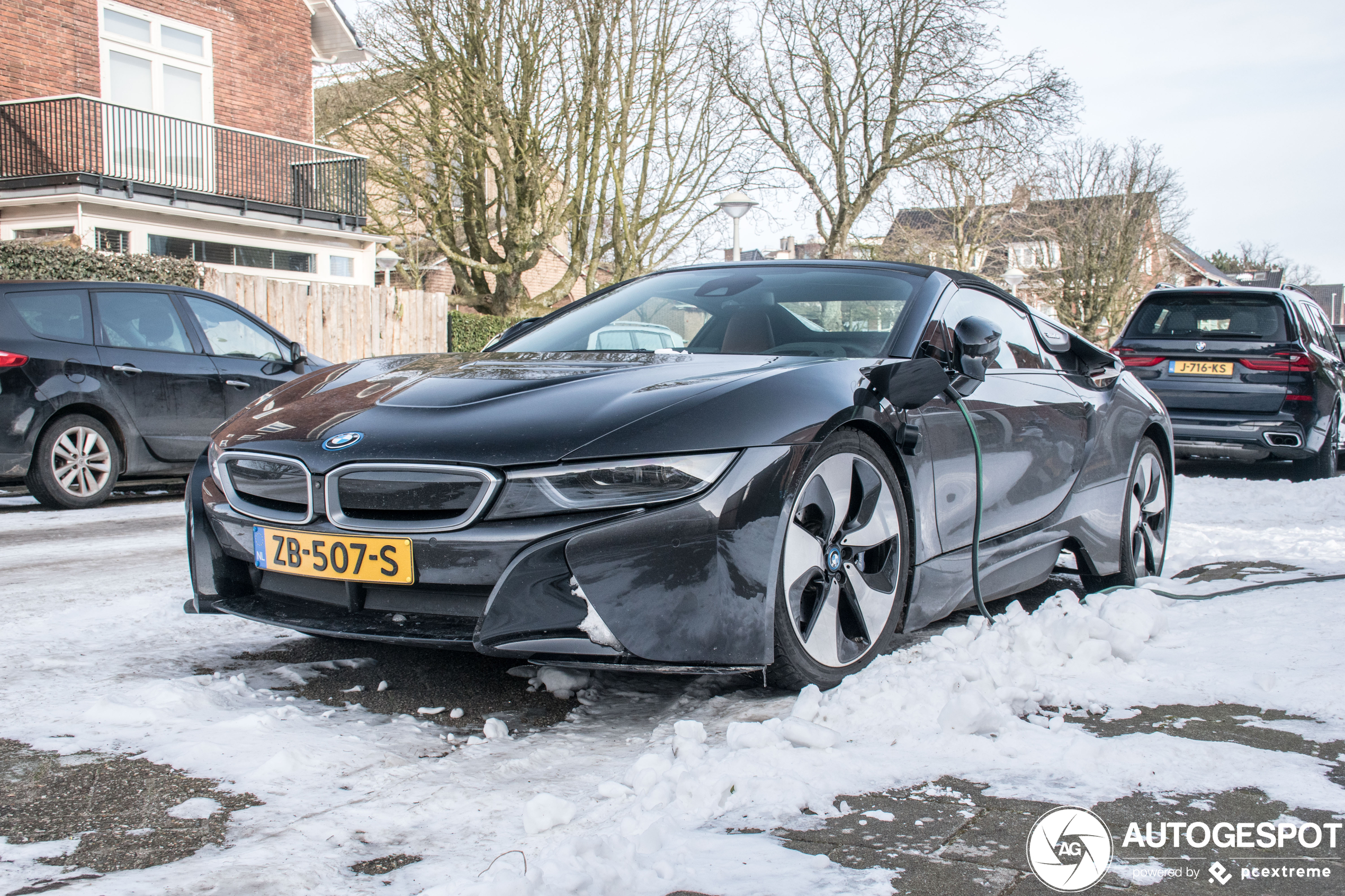 BMW i8 Roadster