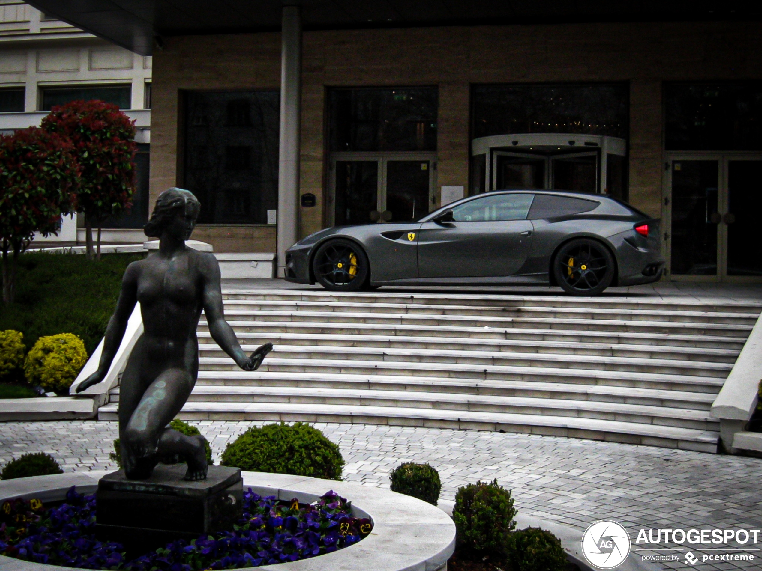 Ferrari FF Novitec Rosso